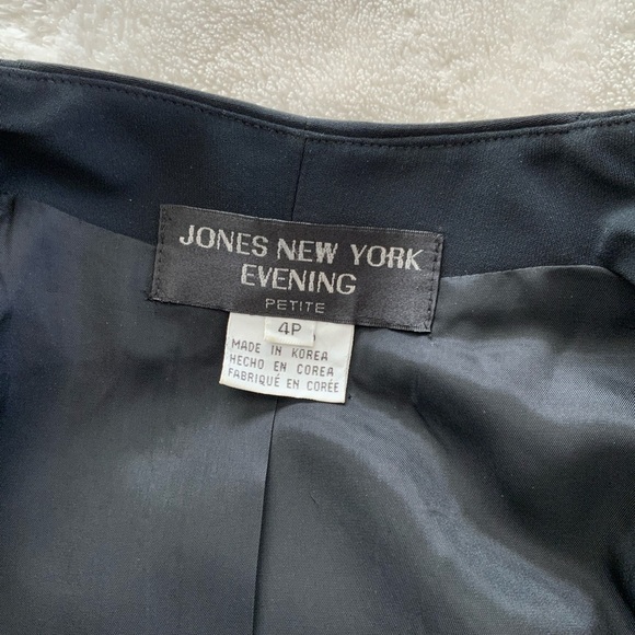 Jones New York Evening Dress and Cardigan - Picture 3 of 9